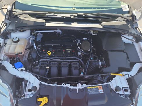 Used 2013 Ford Focus SE FWD image 24