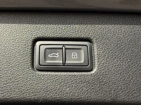 Used 2017 Audi Q7 2.0T Premium Plus w/ Premium Plus Package image 13