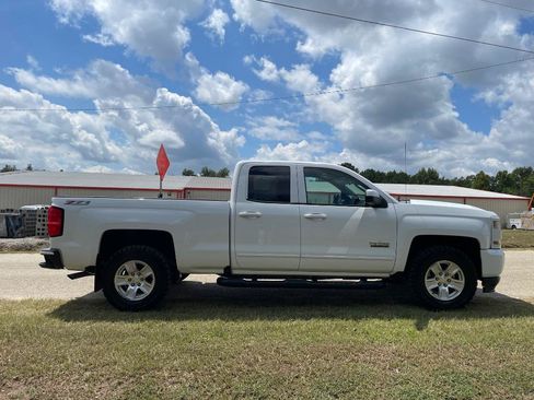 Used 2016 Chevrolet Silverado 1500 LT w/ Texas Edition AWD/4WD image 4