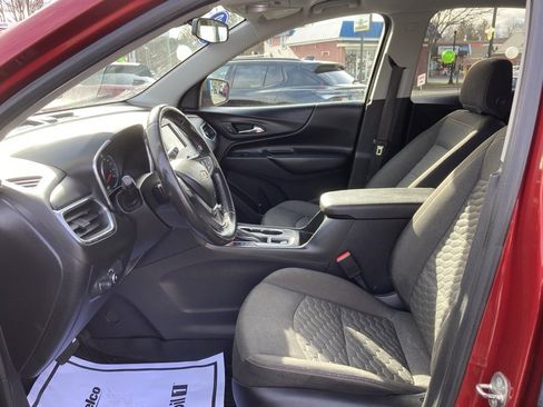 Used 2019 Chevrolet Equinox LT image 9