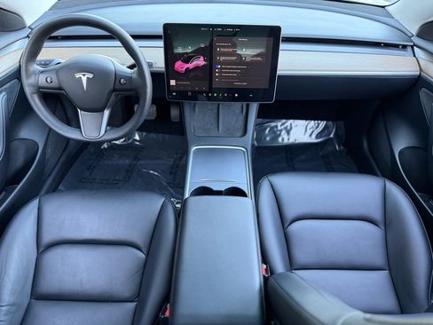 Used 2023 Tesla Model 3 Standard Range image 38