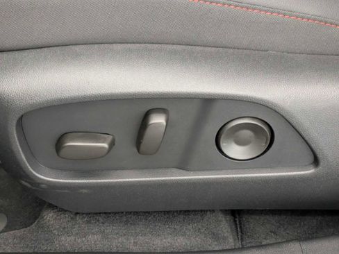 New 2026 Chevrolet Equinox RS w/ Convenience Package III AWD/4WD image 18