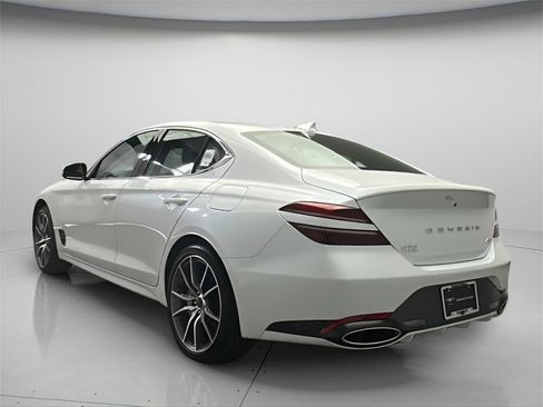 Certified 2025 Genesis G70 2.5T image 6