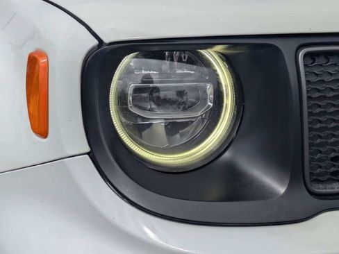 Used 2019 Jeep Renegade Limited w/ Quick Order Package 22P image 9