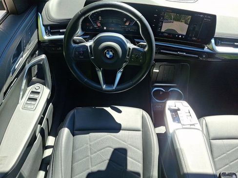 Used 2025 BMW X1 xDrive28i AWD/4WD image 12