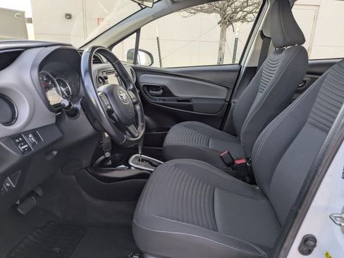 Used 2017 Toyota Yaris SE image 24