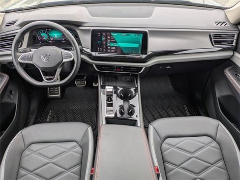 Certified 2025 Volkswagen Atlas Peak Edition SE image 16