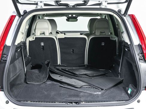 Certified 2024 Volvo XC90 B6 Plus w/ Protection Package Premier AWD/4WD image 30