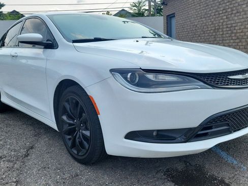 Used 2016 Chrysler 200 S w/ Navigation & Sound Group I AWD/4WD image 2