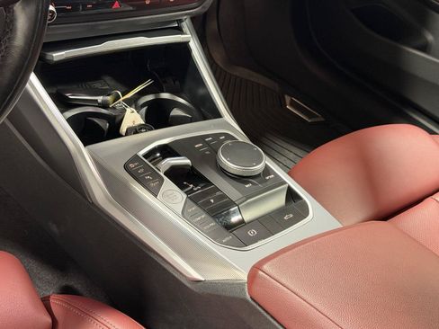 Used 2024 BMW 430i Convertible w/ Premium Package RWD image 6