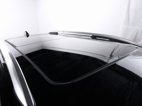 Used 2024 GMC Terrain Denali w/ Black Diamond Edition image 38