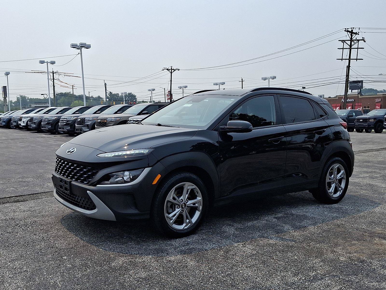 Used 2023 Hyundai Kona SEL w/ Cargo Package AWD/4WD image 4