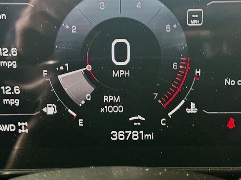 Used 2025 GMC Terrain Elevation image 19