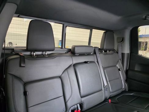 Used 2020 Chevrolet Silverado 1500 LT Trail Boss AWD/4WD image 19