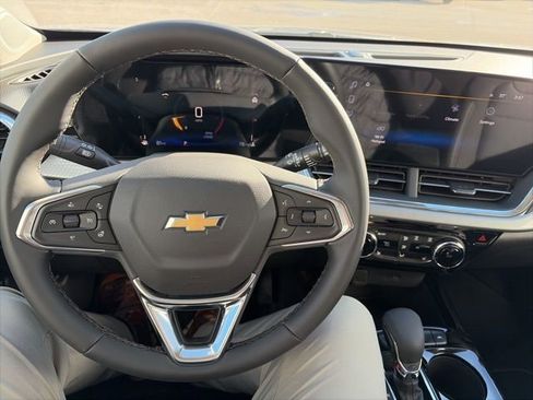 New 2026 Chevrolet Trax LT w/ Driver Confidence Package image 13