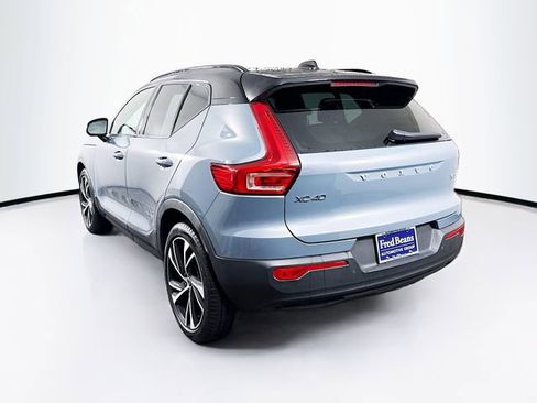 Used 2021 Volvo XC40 T5 R-Design w/ Advanced Package image 6