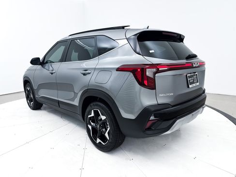 Certified 2026 Kia Seltos EX image 16