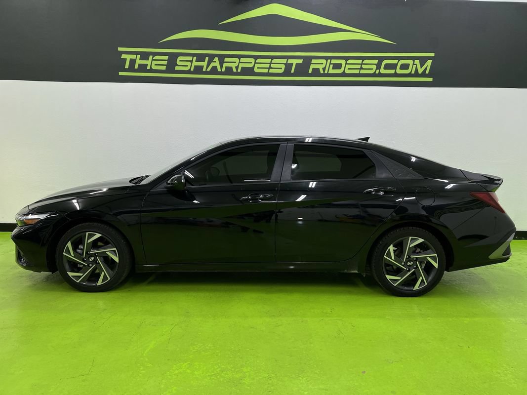 Used 2025 Hyundai Elantra SEL FWD image 6