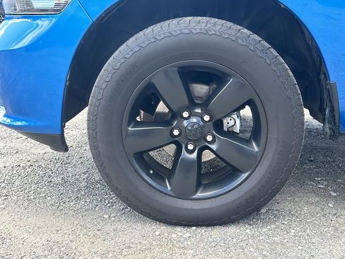 Used 2019 RAM 1500 Express w/ Express Value Package image 11