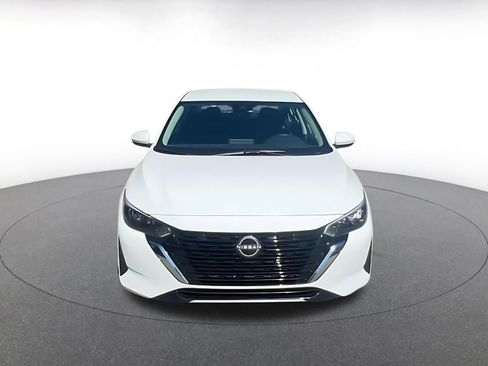 Used 2025 Nissan Sentra S image 4