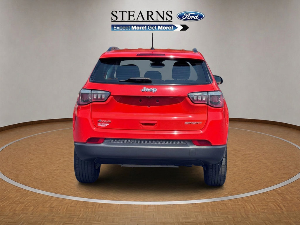 Used 2018 Jeep Compass Sport AWD/4WD image 4