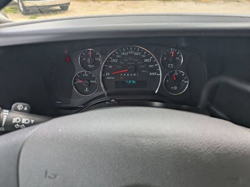 Used 2023 Chevrolet Express 3500 LS RWD image 15