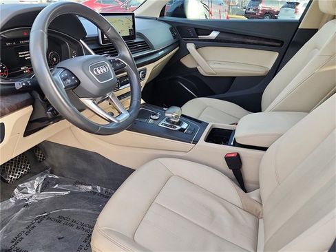 Used 2020 Audi Q5 2.0T Premium Plus w/ Premium Plus Package image 23