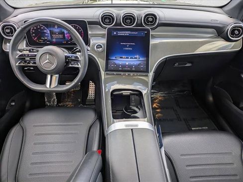 Used 2024 Mercedes-Benz GLC 300 image 17