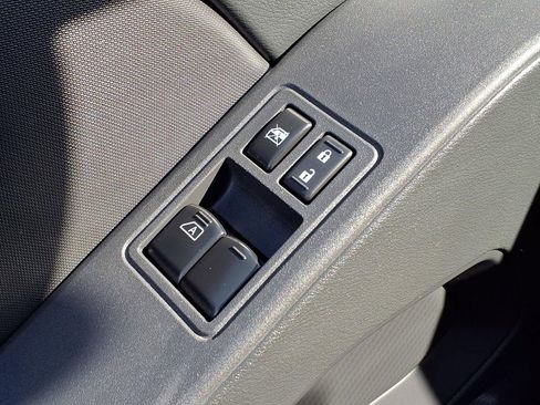 Used 2023 Nissan Frontier S image 19