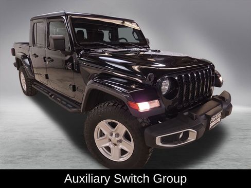 Used 2021 Jeep Gladiator Sport image 8