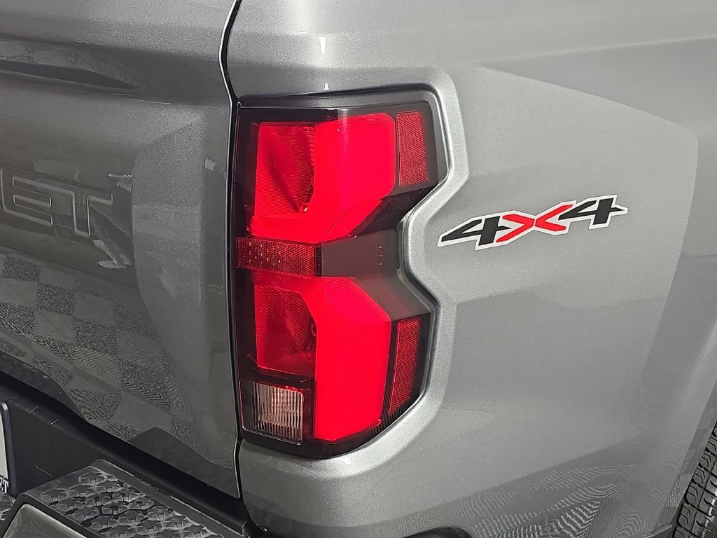 Used 2026 Chevrolet Colorado LT w/ LT Convenience Package AWD/4WD image 29