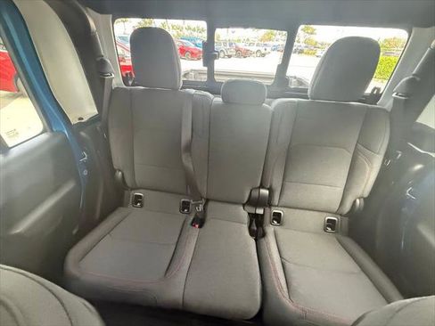 Certified 2025 Jeep Gladiator Rubicon image 25