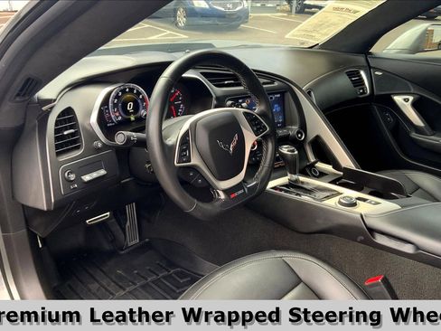 Used 2016 Chevrolet Corvette Z06 w/ 3LZ Preferred Equipment Group image 15