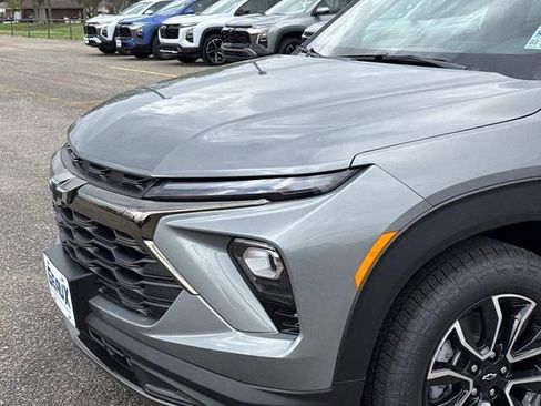 New 2026 Chevrolet TrailBlazer ACTIV w/ Driver Confidence Package image 2