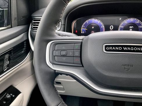 New 2026 Jeep Grand Wagoneer Limited AWD/4WD image 31