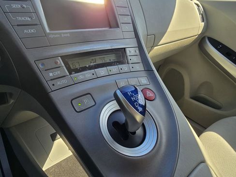 Used 2014 Toyota Prius Three FWD image 20