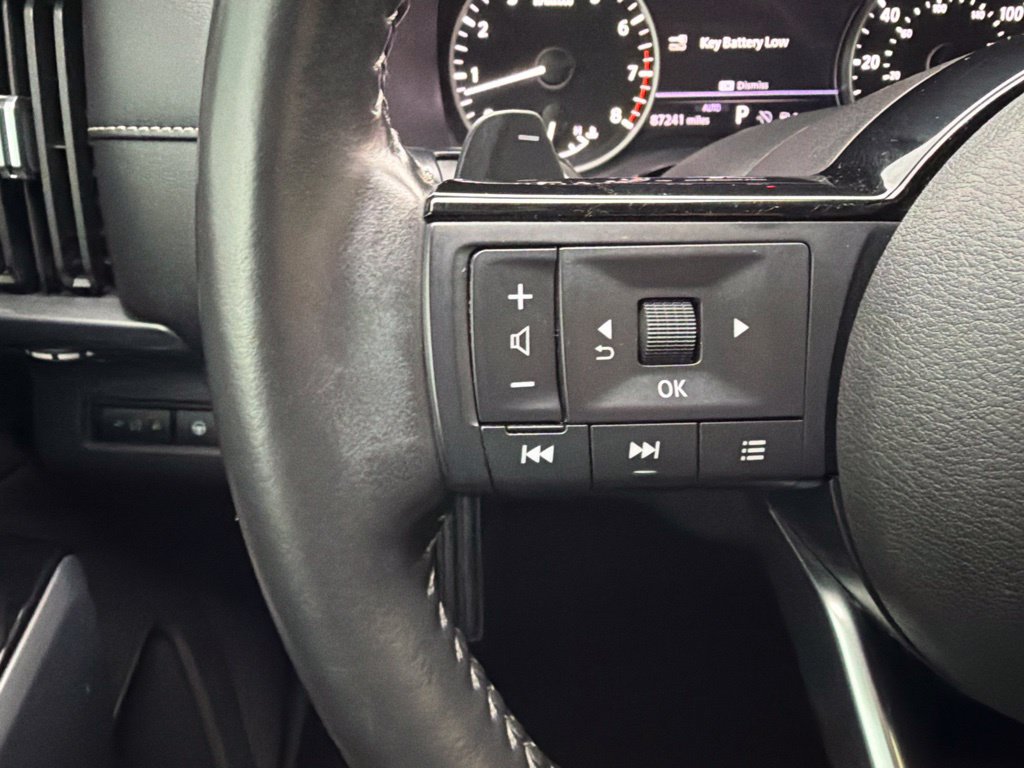 Used 2023 Nissan Pathfinder SL w/ Lighting Package (N92) AWD/4WD image 24