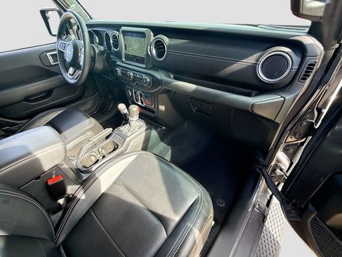 Used 2023 Jeep Wrangler Unlimited Sahara w/ Cold Weather Group AWD/4WD image 34