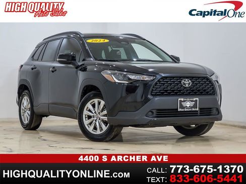Used 2024 Toyota Corolla Cross LE AWD/4WD image 1
