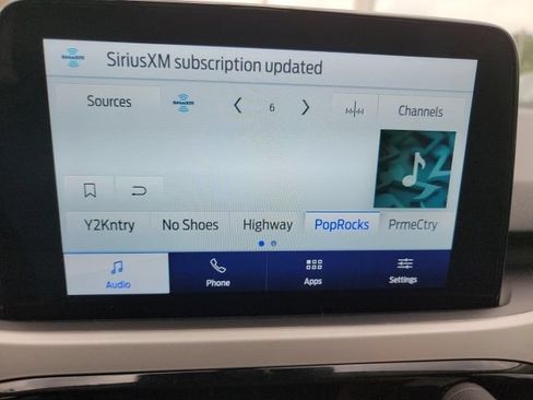 Used 2021 Ford Escape SE w/ Cold Weather Package AWD/4WD image 9
