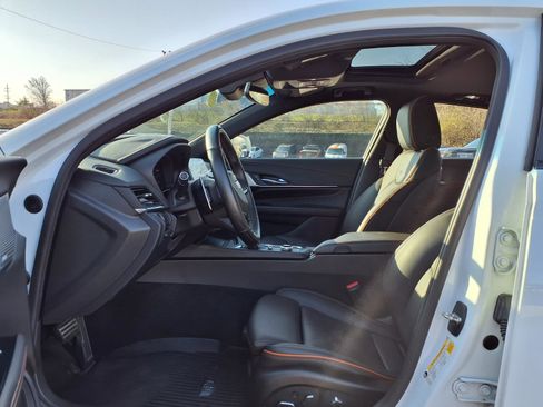 Used 2022 Cadillac CT4 V w/ Navigation Package image 27