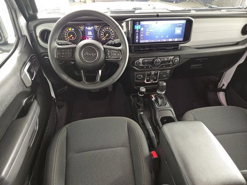 Used 2026 Jeep Wrangler Unlimited Sport AWD/4WD image 17