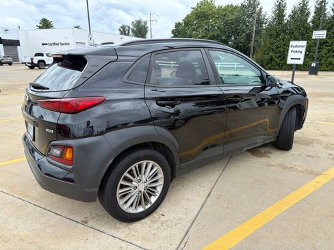 Used 2019 Hyundai Kona SEL AWD/4WD image 2