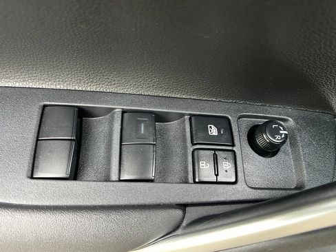 Used 2023 Toyota Corolla Cross LE w/ Moonroof Package AWD/4WD image 12