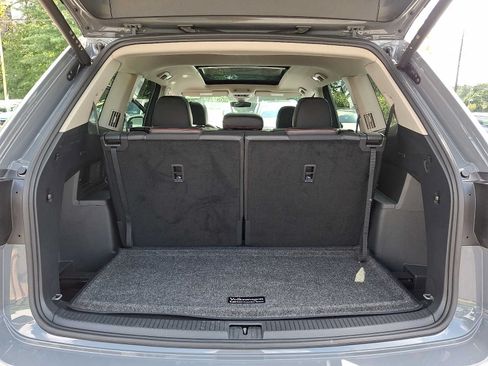 Used 2025 Volkswagen Atlas Peak Edition SE AWD/4WD image 26