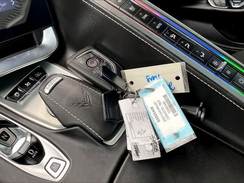 Used 2025 Chevrolet Corvette Z06 RWD image 13
