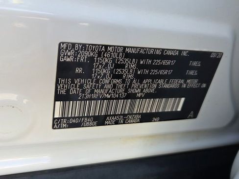Used 2021 Toyota RAV4 LE FWD image 6