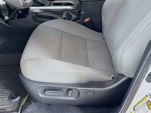 Used 2022 Toyota Tacoma SR5 w/ Technology Package RWD image 21