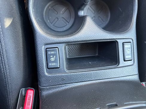 Used 2018 Nissan Rogue SV AWD/4WD image 29
