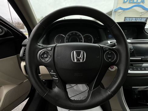 Used 2015 Honda Accord EX-L image 17